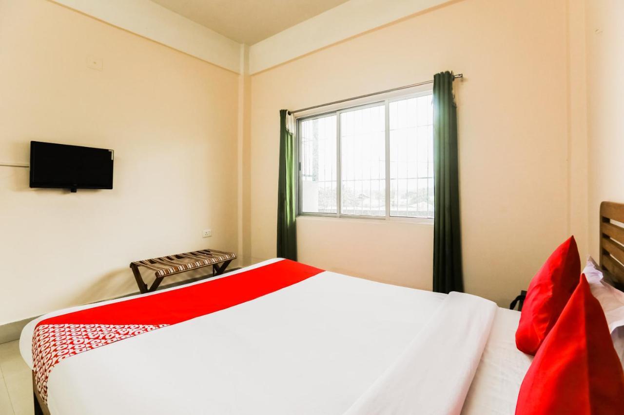 Oyo 44821 Hotel Paane Pasighat Buitenkant foto