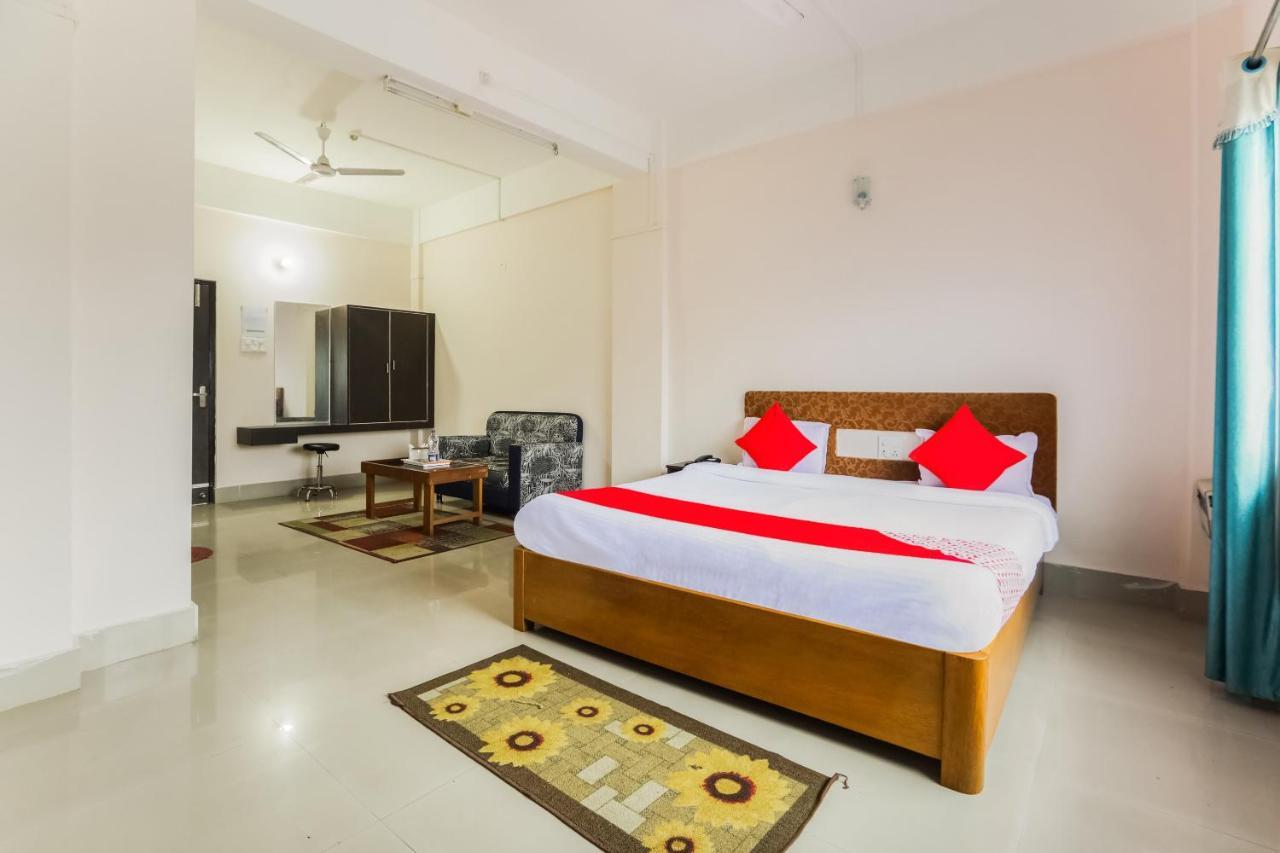 Oyo 44821 Hotel Paane Pasighat Buitenkant foto