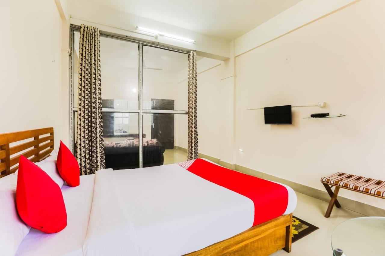 Oyo 44821 Hotel Paane Pasighat Buitenkant foto